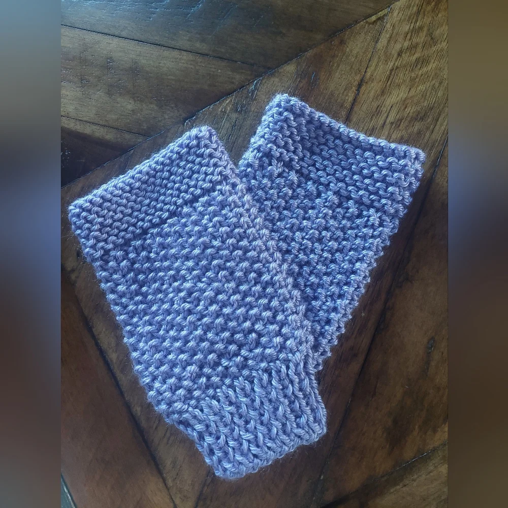 2  knitted hand/wrist warmers - Picture 4 of 9